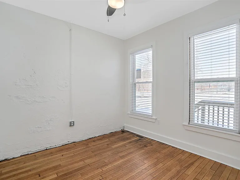 89 W Philadelphia St #8 — Photo 7