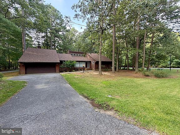 2nd image of 11832 Wollaston Cir