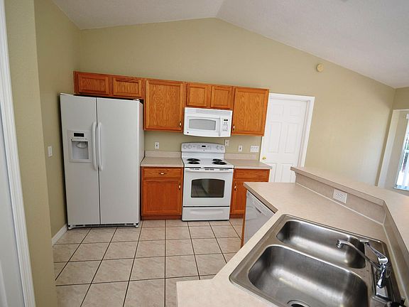 4th image of 2722 Timberlake Ave