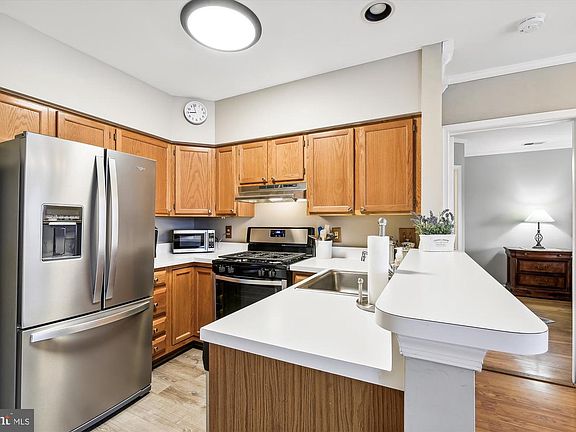 5th image of 304H Gatehouse Ln #304H
