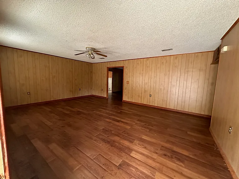 1210 Port Arthur Ter — Photo 3
