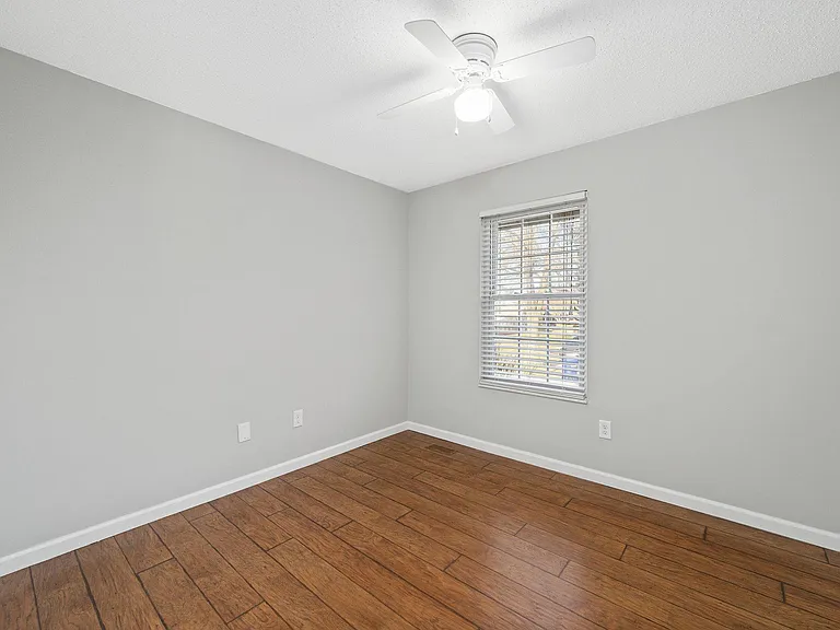1118 Twistedoak Ct — Photo 15