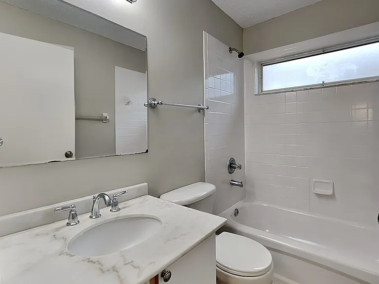 530 Scarlet Maple Ct — Photo 12
