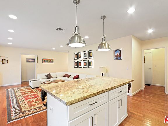 5th image of 12769 Brooklake St