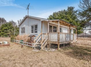 9025 Ten Mile Rd NE, Rockford, MI 49341