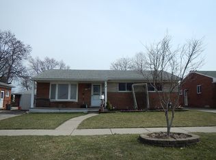 25846 Loretta Ave, Warren, MI 48091