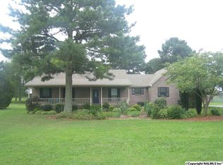 44 Cedar St, Rainsville, AL 35986