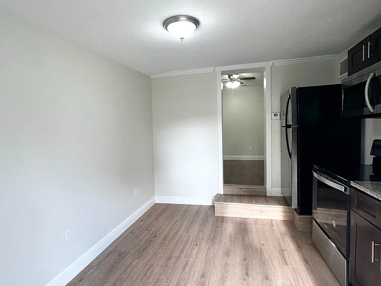 1726 Kamler Ave #2 — Photo 2