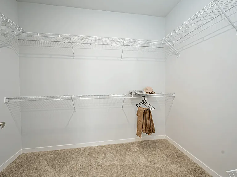 Pointe at Polaris — Photo 9