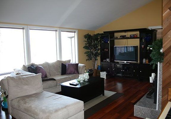 4th image of 9717 NE 140th St
