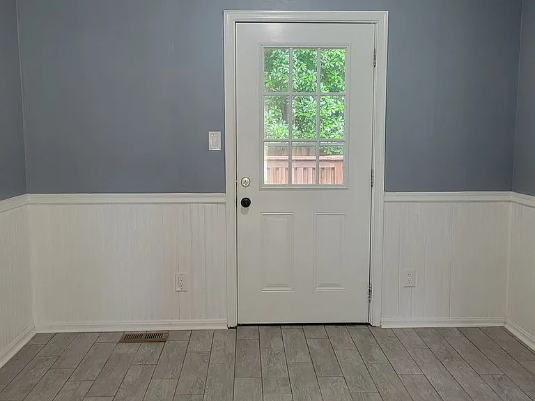 512 S Kings Point Rd — Photo 15