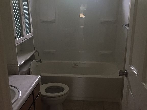 4th image of 1333 Niagara Ave