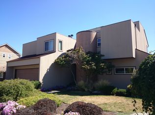 3316 35th Ave SW, Seattle, WA 98126