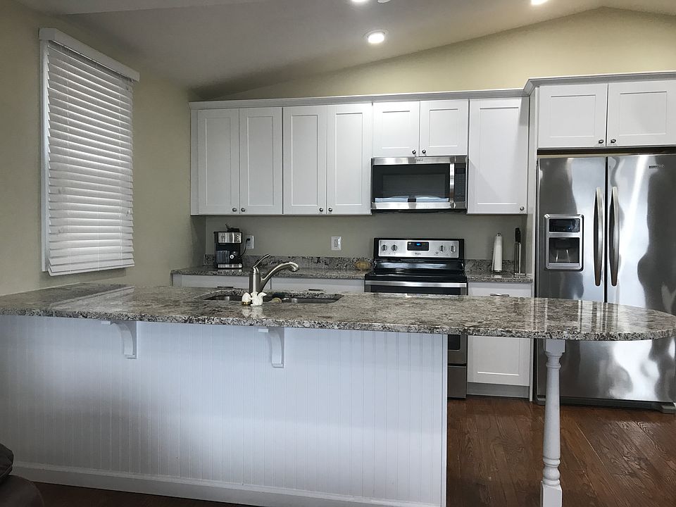 2nd image of 8908 Hinton Ave