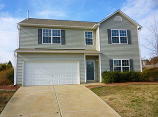 100 Mizelle Meadow Ct, Holly Springs, NC 27540