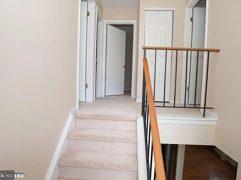 6128 Hoskins Hollow Cir #B — Photo 18