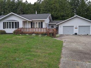 2976 W M 134, Hessel, MI 49745