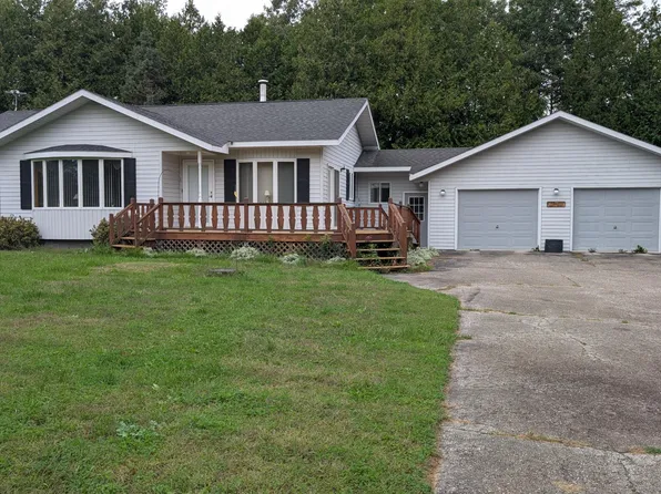 2976 W M 134, Hessel, MI 49745