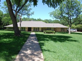 1107 Rock Springs Rd, Duncanville, TX 75137