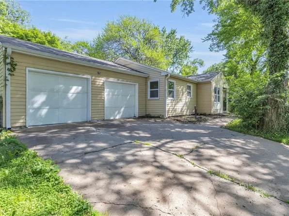 10401 Crystal Ave, Kansas City, MO 64134