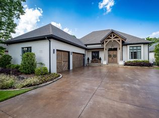 56 Hallen Ct, Little Rock, AR 72223