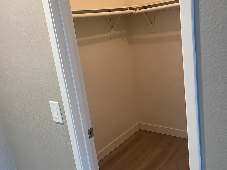 1532 E Fairfield Ct #4 — Photo 15