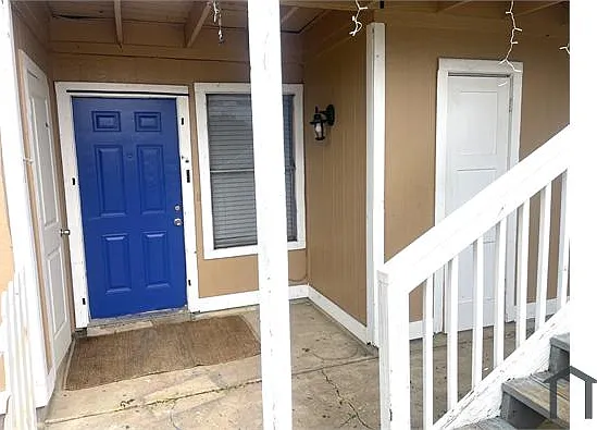 2 bed, 1050 sqft, $1,395 — Photo 1