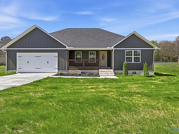 2nd image of 117 Creekside Dr