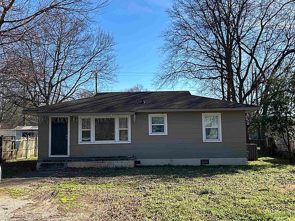 3rd image of 1508 Chisholm Rd