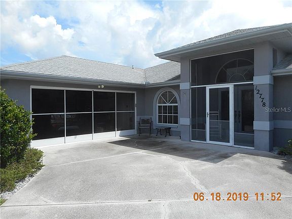 3rd image of 12778 SW Pembroke Cir S