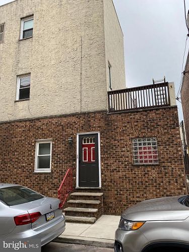 1st image of 1529 W Porter St Floor 3