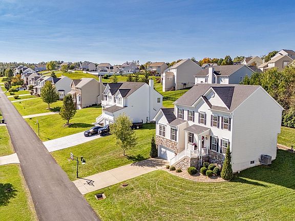 2nd image of 304 Dairy Ln