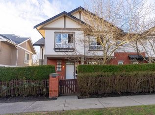 6879 195a St, Surrey, BC