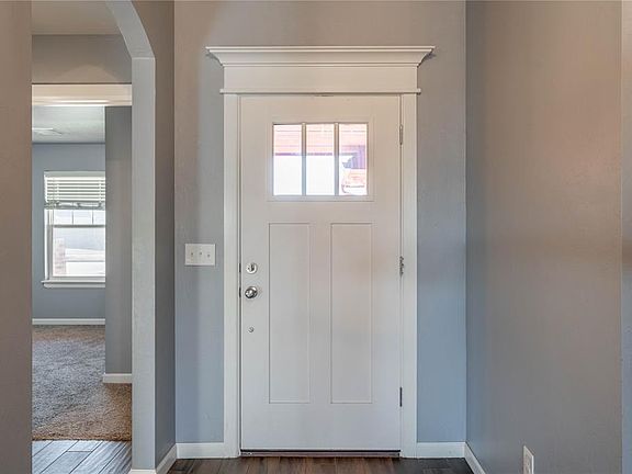 4th image of 4112 Brougham Way