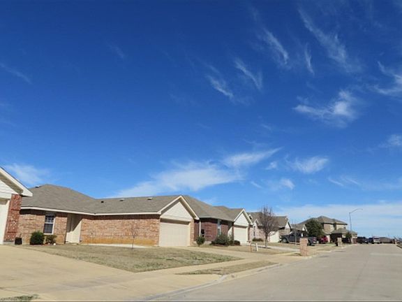4th image of 1605 Kings Glen Ln