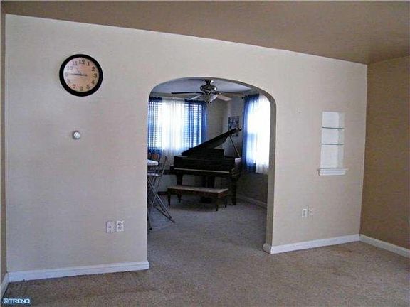 3rd image of 1001 Toll St
