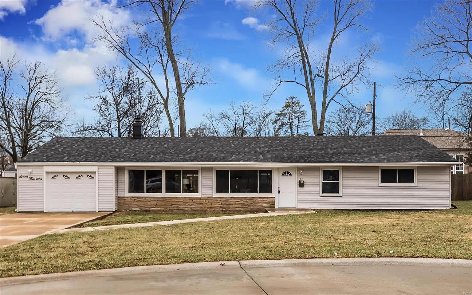 714 Westchester Ct photo 1