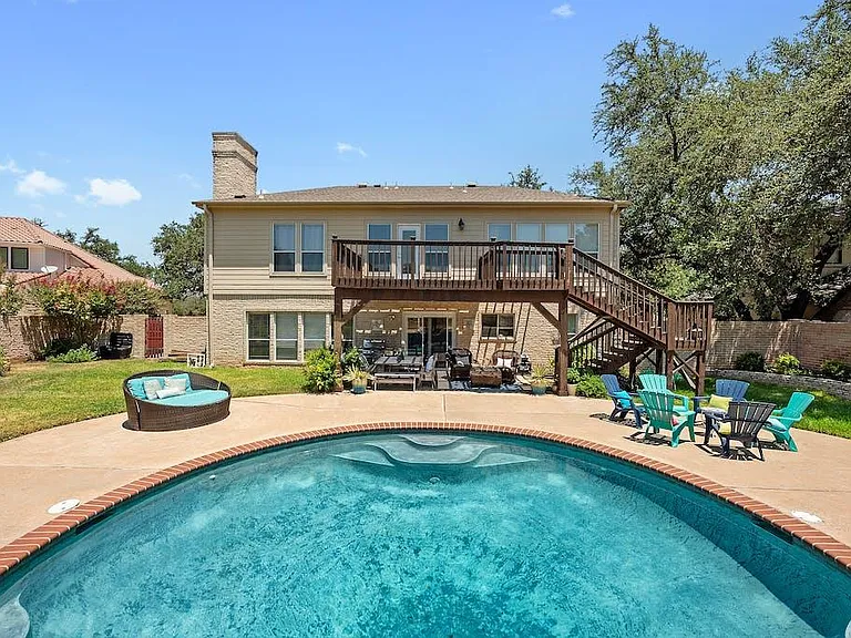 1207 Lakeway Dr — Photo 36