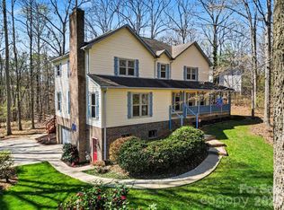 8606 Wellington Ln, Harrisburg, NC 28075