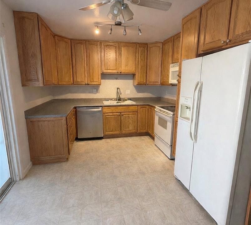1st image of 1501 E 98th Avenue