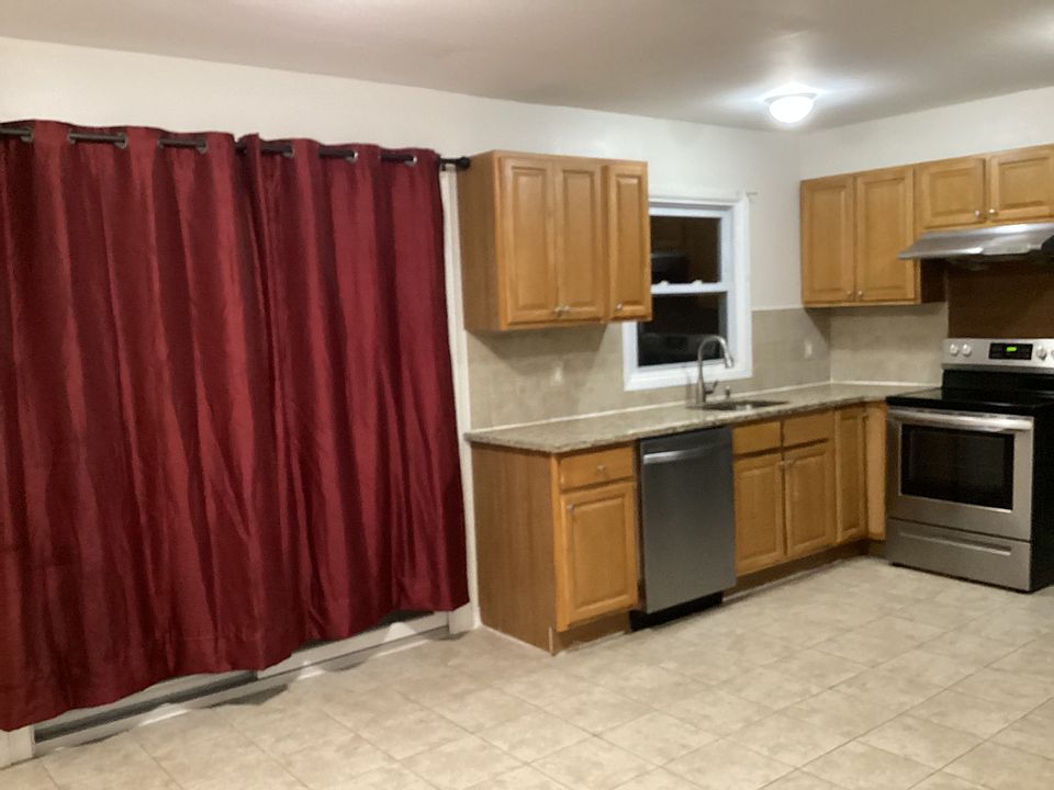 Open house 
Thursday 8/21/25. 5 PM-7 PM
Saturday. 8/23/25. 11AM-2PM
Sunday. 8/24/25. 1 PM-3PM