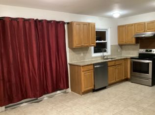 245 Hallock Rd, Stony Brook, NY 11790