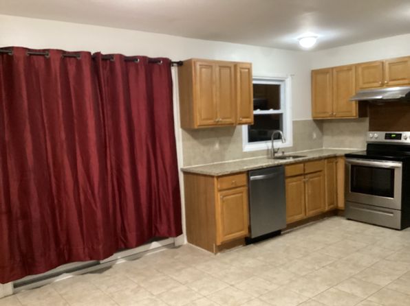 245 Hallock Rd