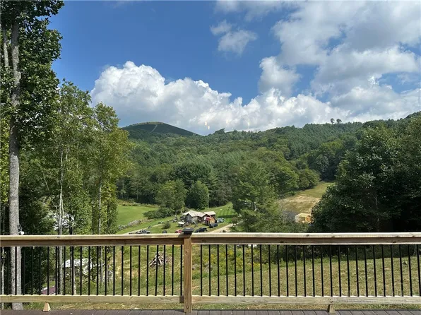 2832 Roaring Fork Road, Creston, NC 28615