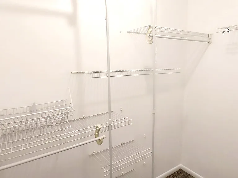 125 Washington Ave N #1 — Photo 16