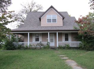 911 Salem Rd, Mount Vernon, IL 62864