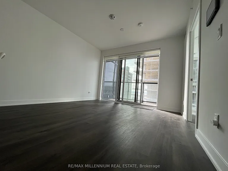 370 Martha St #1608 — Photo 14