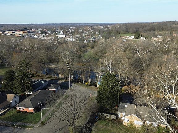 5th image of 366 N Isabella St