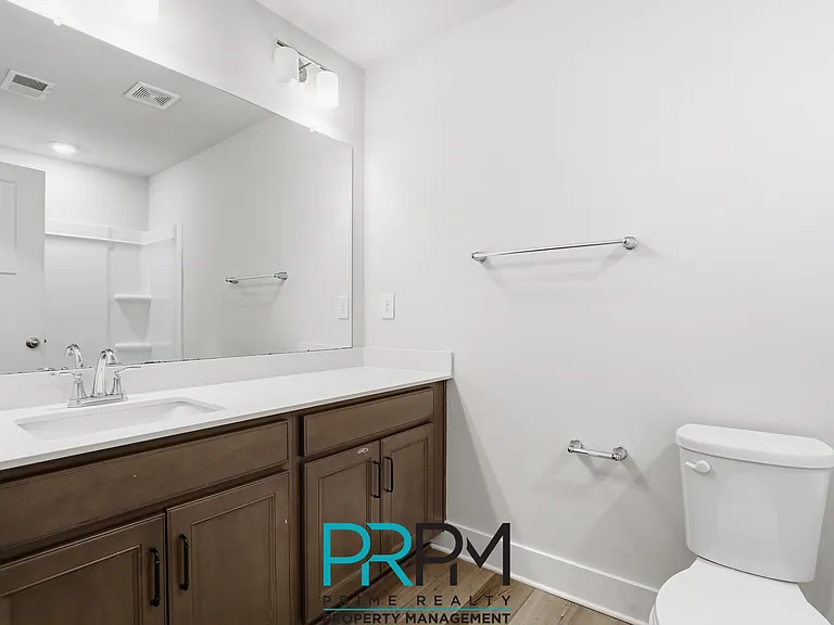 6 Thornfield Dr #1 — Photo 16