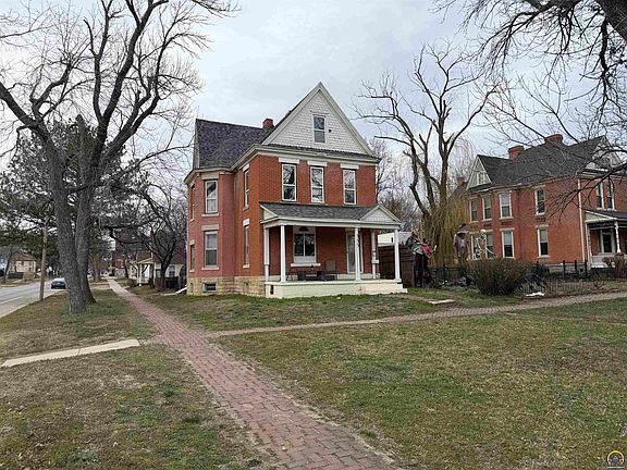 2nd image of 335 SW Western Ave